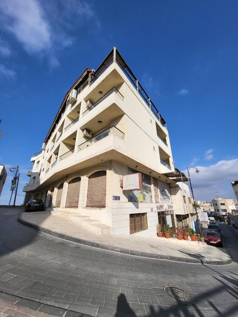 Saint John Hotel Madaba Esterno foto