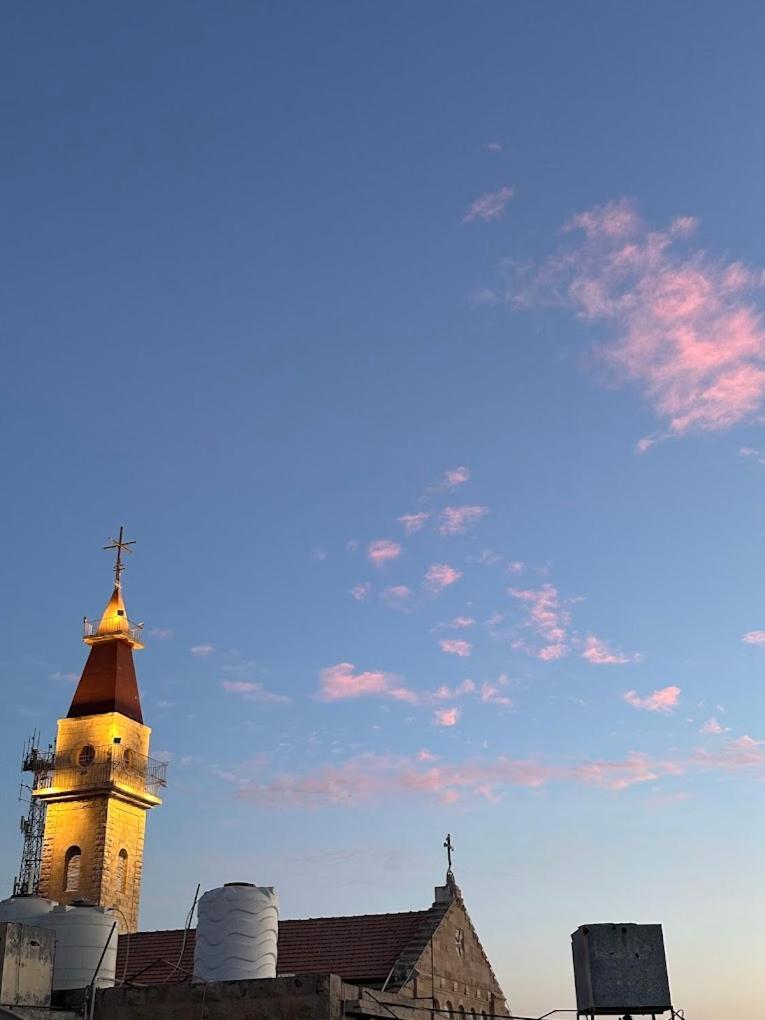 Saint John Hotel Madaba Esterno foto
