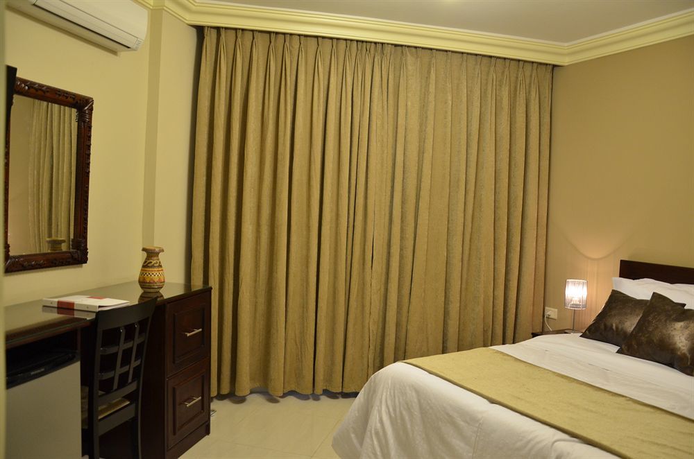 Saint John Hotel Madaba Esterno foto