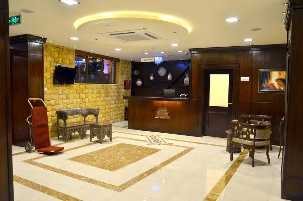 Saint John Hotel Madaba Esterno foto
